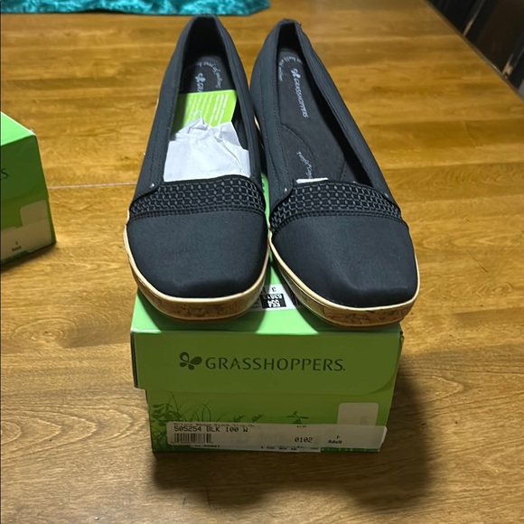 Grasshoppers Women's Black Slip-On Shoes - Picture 1 of 1